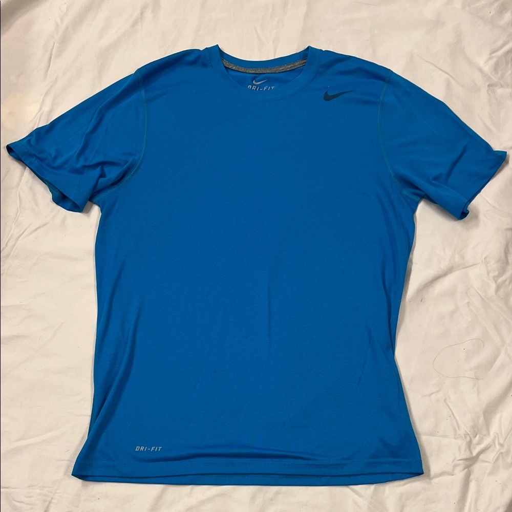 Nike Men's M Dri-fit Short Sleeve Shirt
